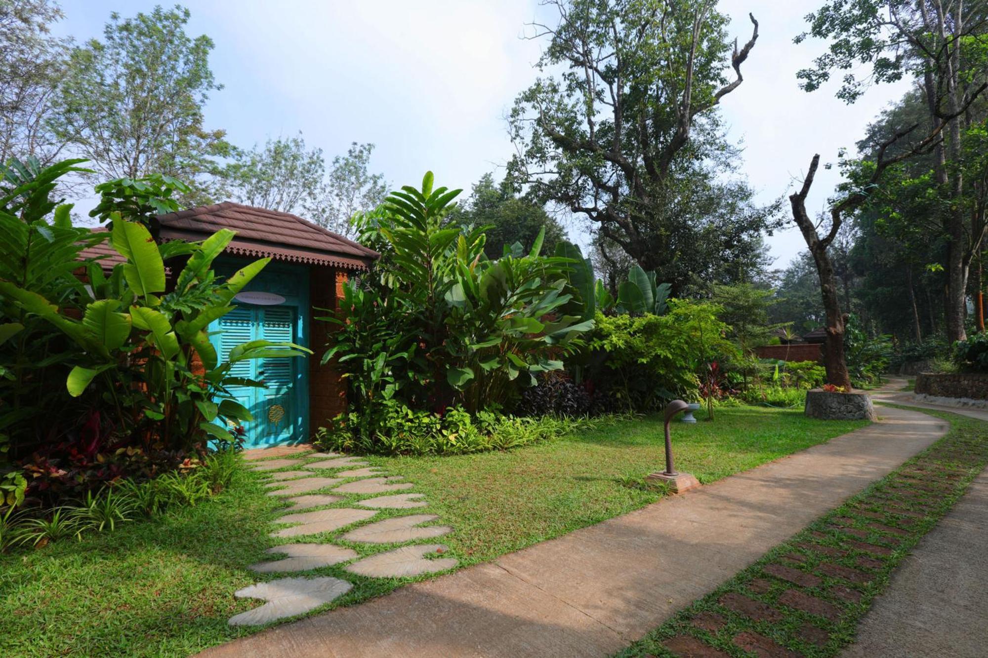 Timbertales Luxury Resort Coorg Madikeri Luaran gambar